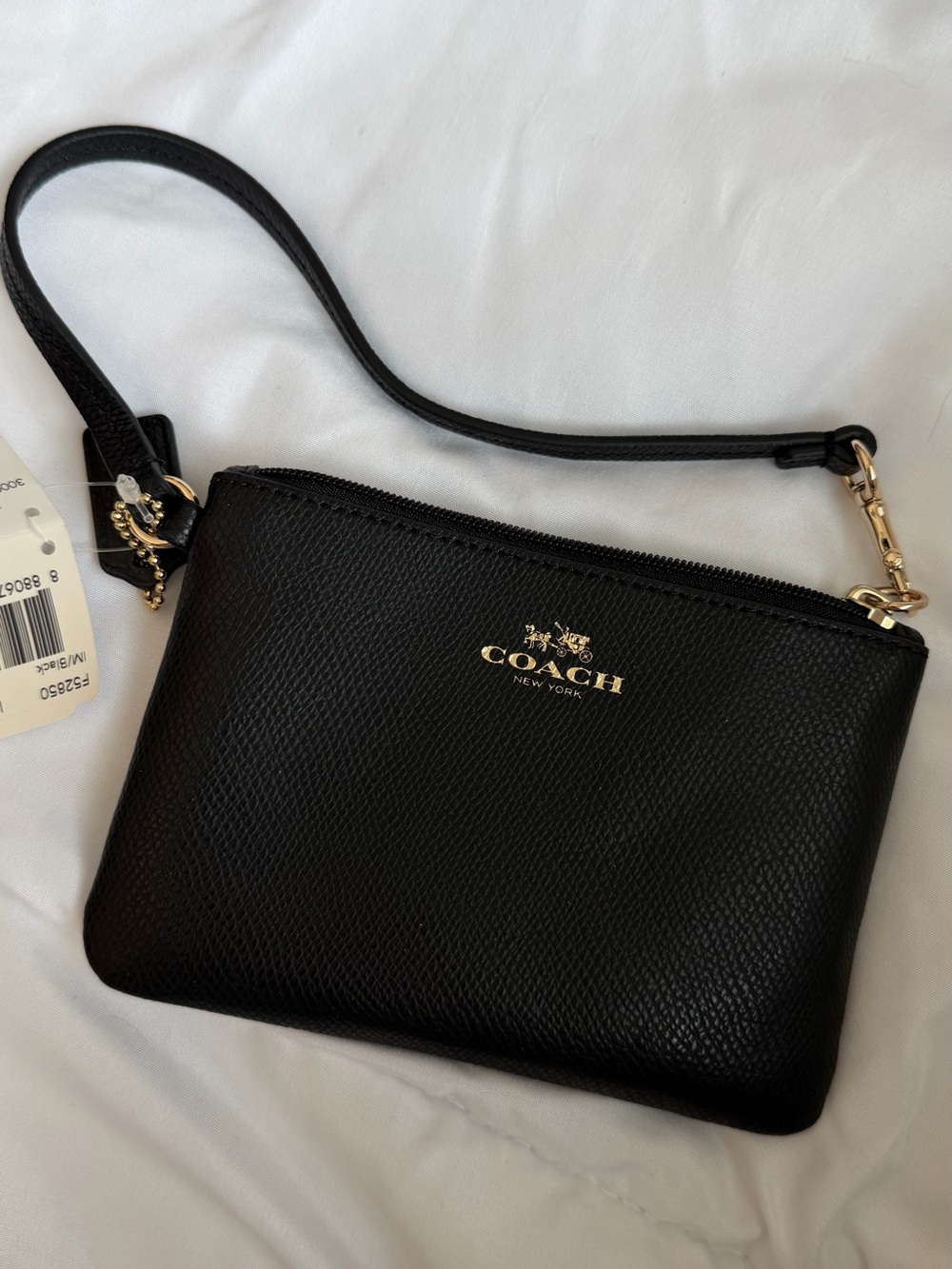 NWT and Box Coach Black Leather Wristlet with Gold Hardware - Picture 3 of 7